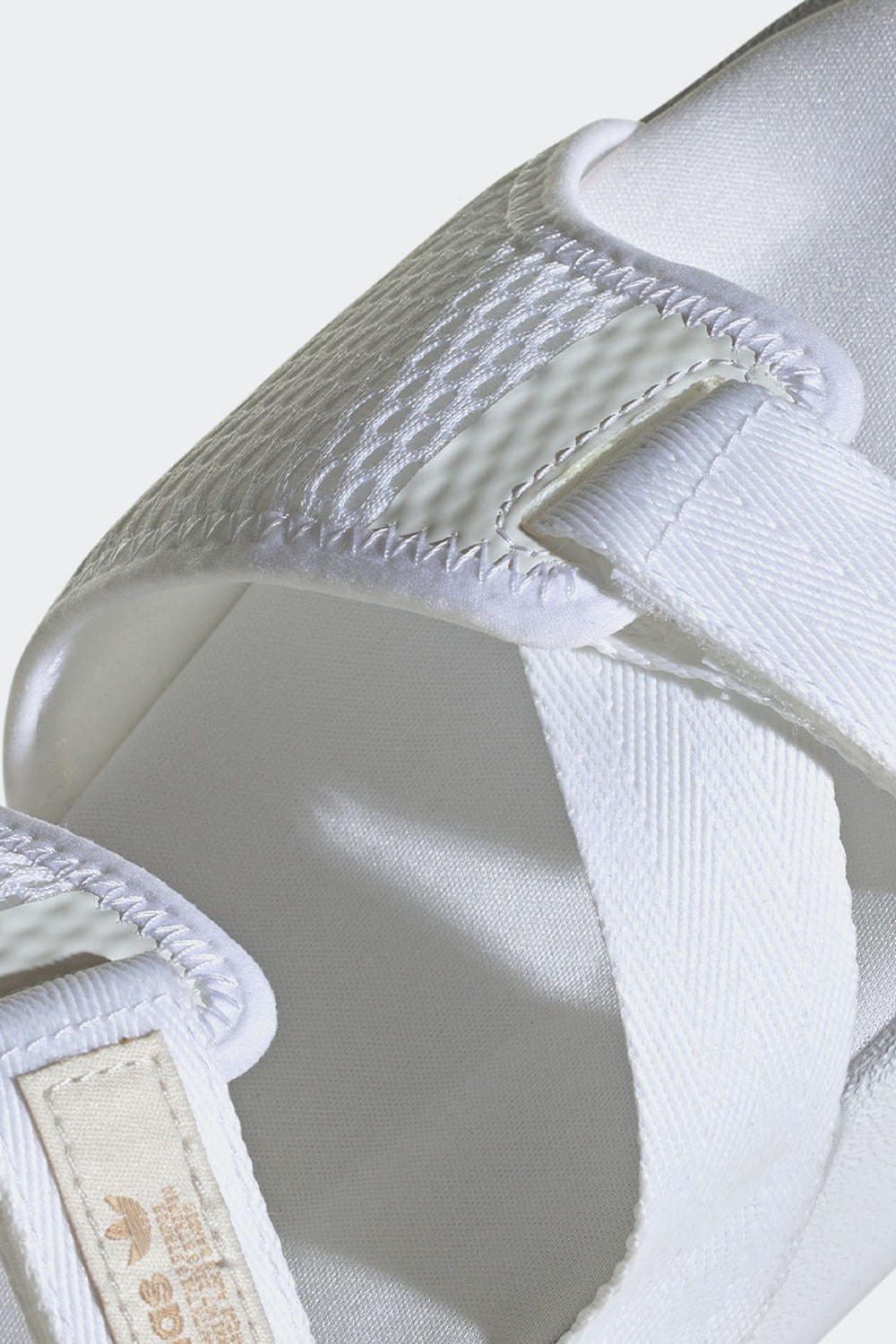 adidas Originals Adilette Adventure Ftwr White/Core White/Wonder Taupe |  Stylerunner