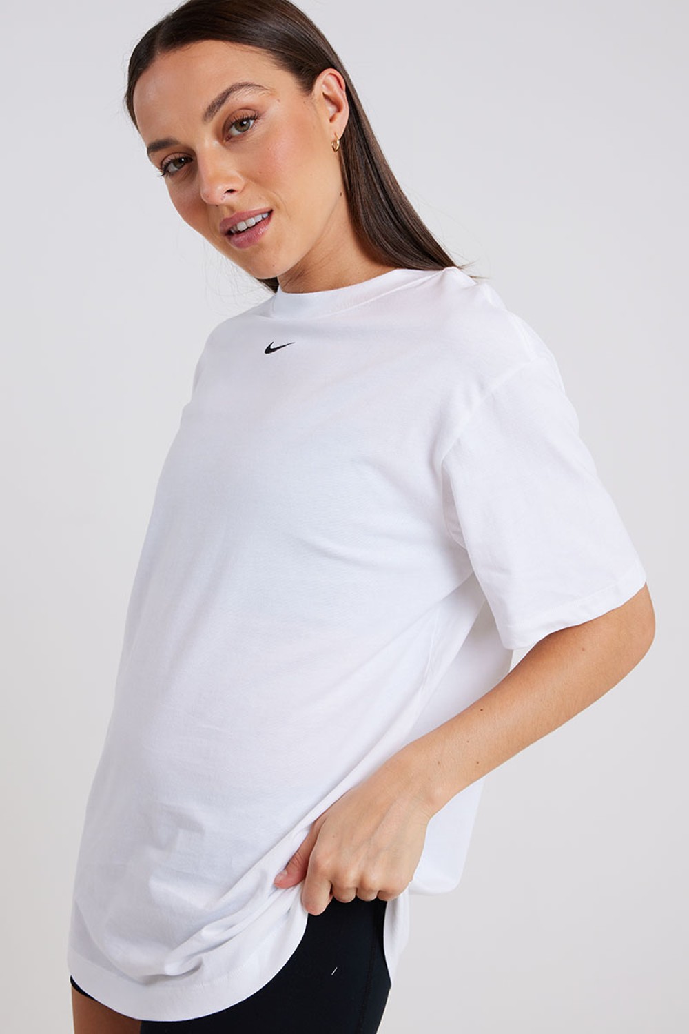 Nike Sportswear Essentials T-Shirt White/Black | Stylerunner