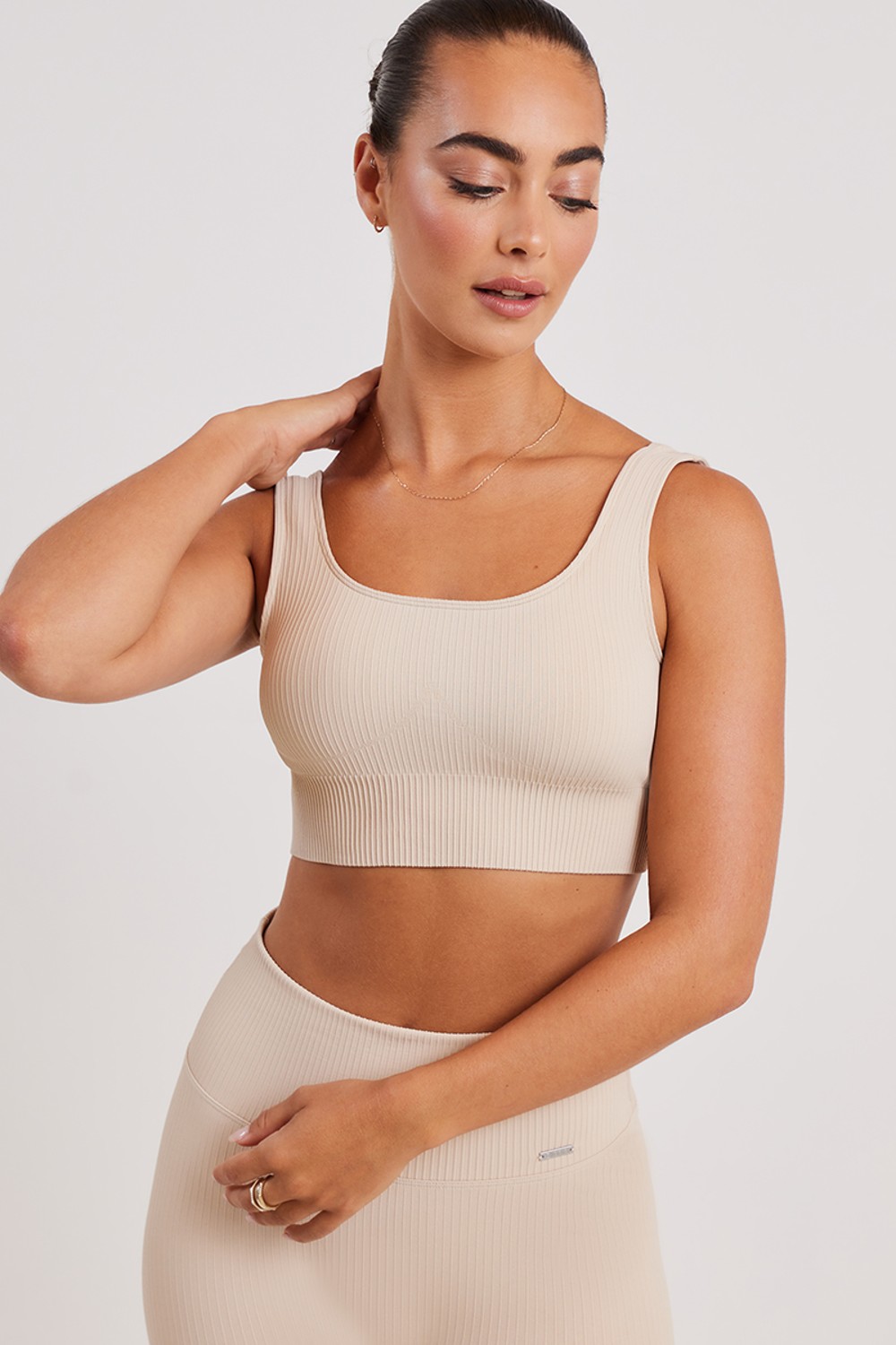 Off-White Ribbed Seamless High Support Bra – AIM'N
