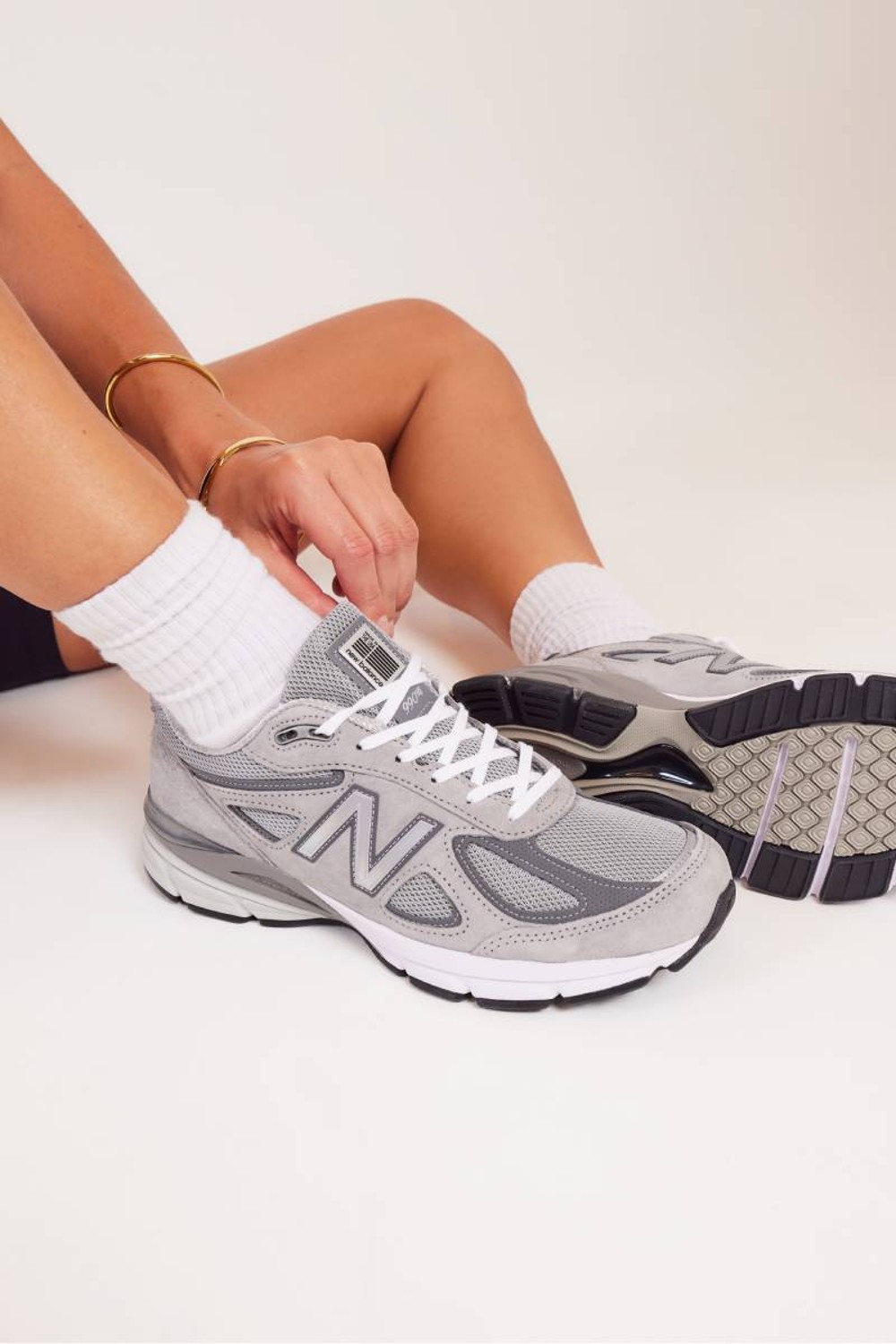 New balance 990v4 deals womens sale