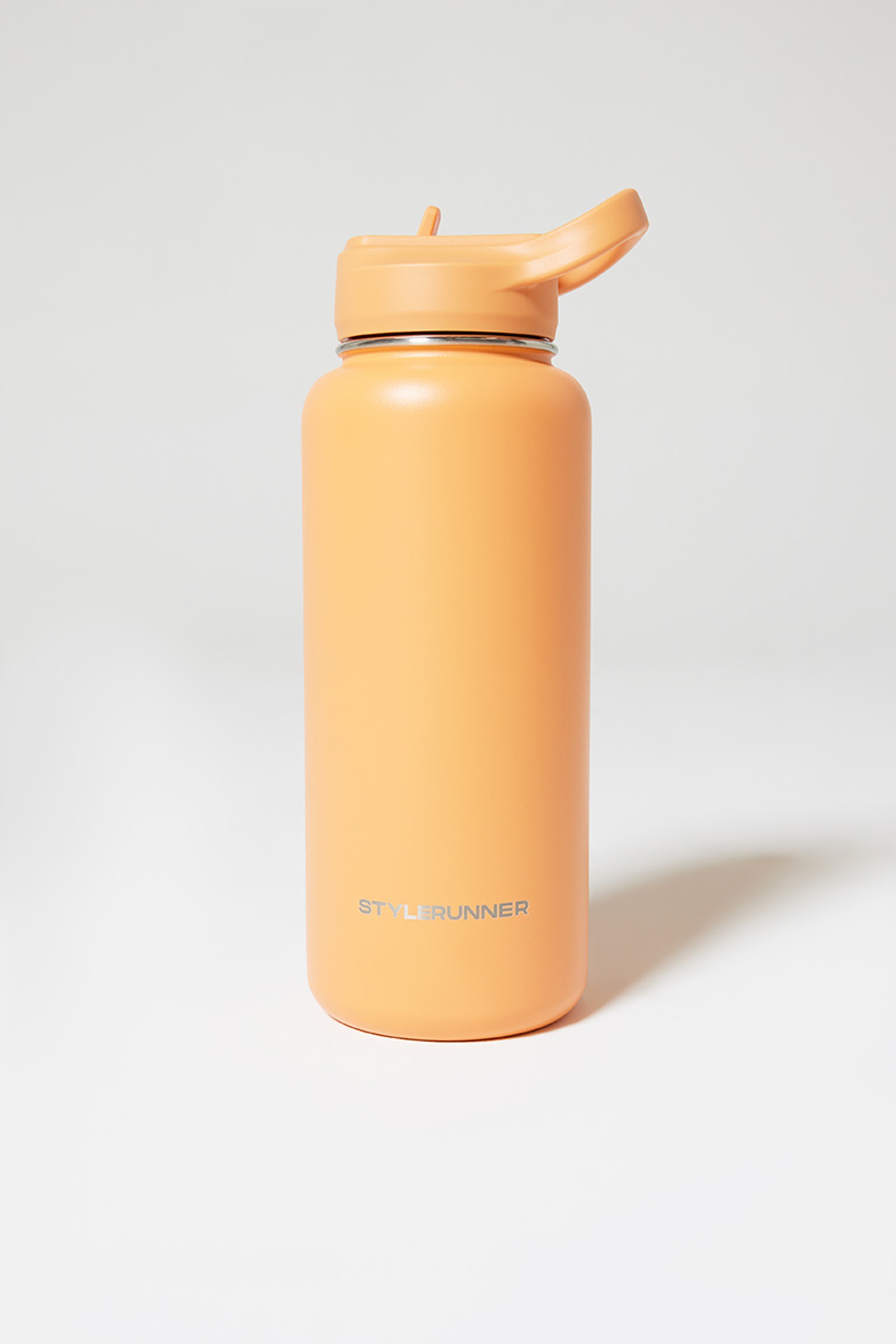 Stylerunner The Original Water Bottle Oat Milk