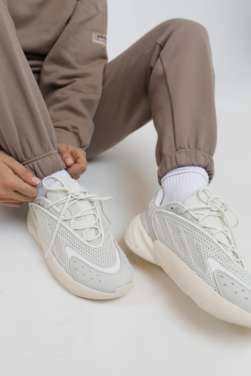 adidas Originals Ozelia off white/wonder white/off white Stylerunner