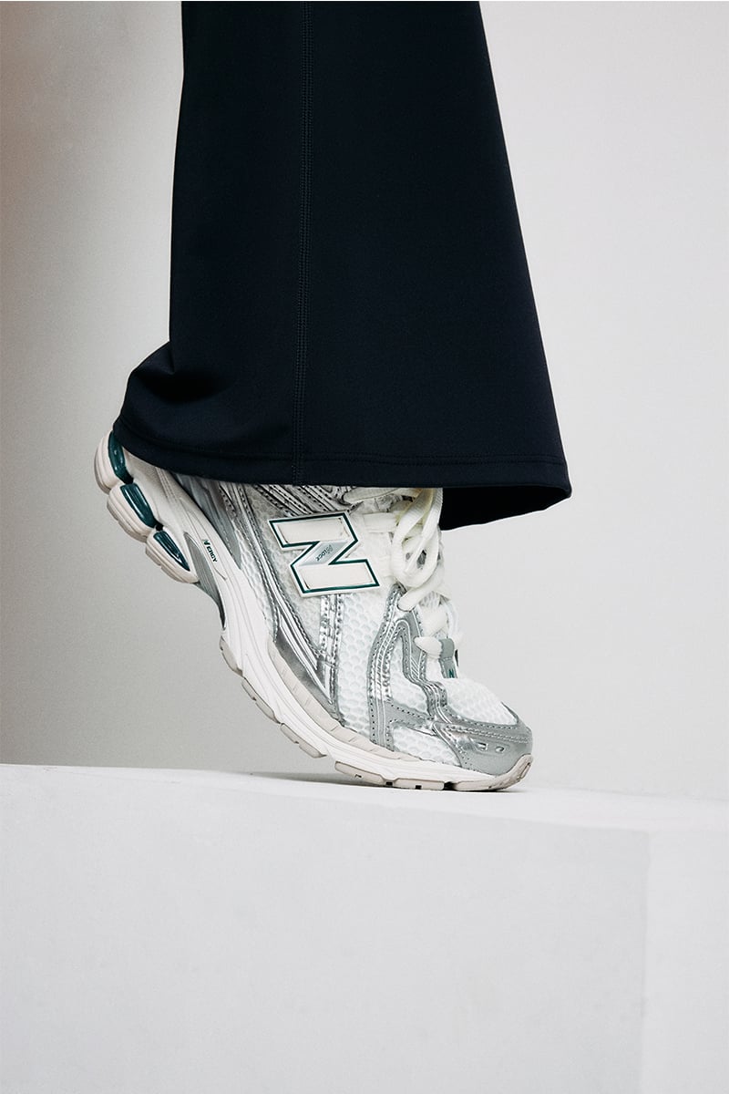 New Balance 1906R Silver Metallic (901) Stylerunner