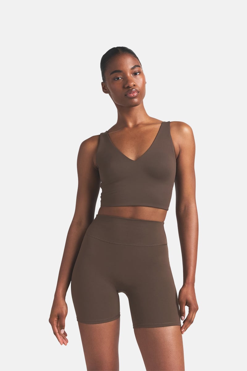NikeSKIMS Matte V-Neck Long-Line Bra Dark Sepia | Stylerunner