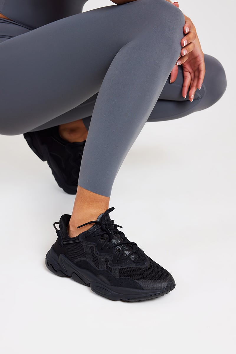 adidas Originals Ozweego core black/core black/grey five Stylerunner