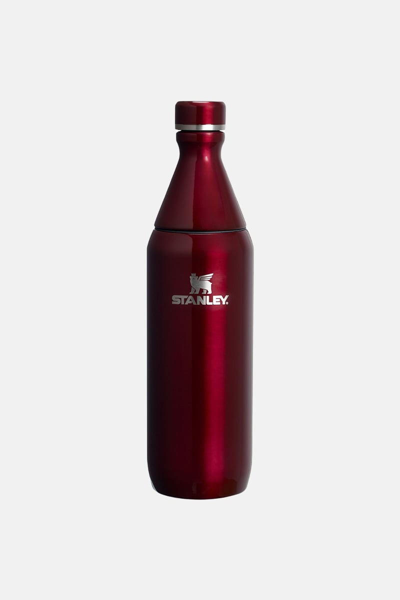 Stanley All Day Slim Bottle 20oz Garnet Shine | Stylerunner