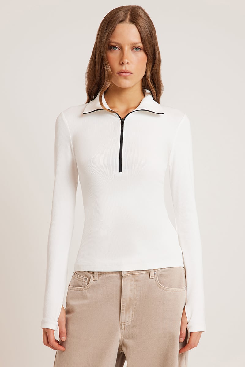 Viktoria & Woods Summit Rib Turtleneck Ivory | Stylerunner