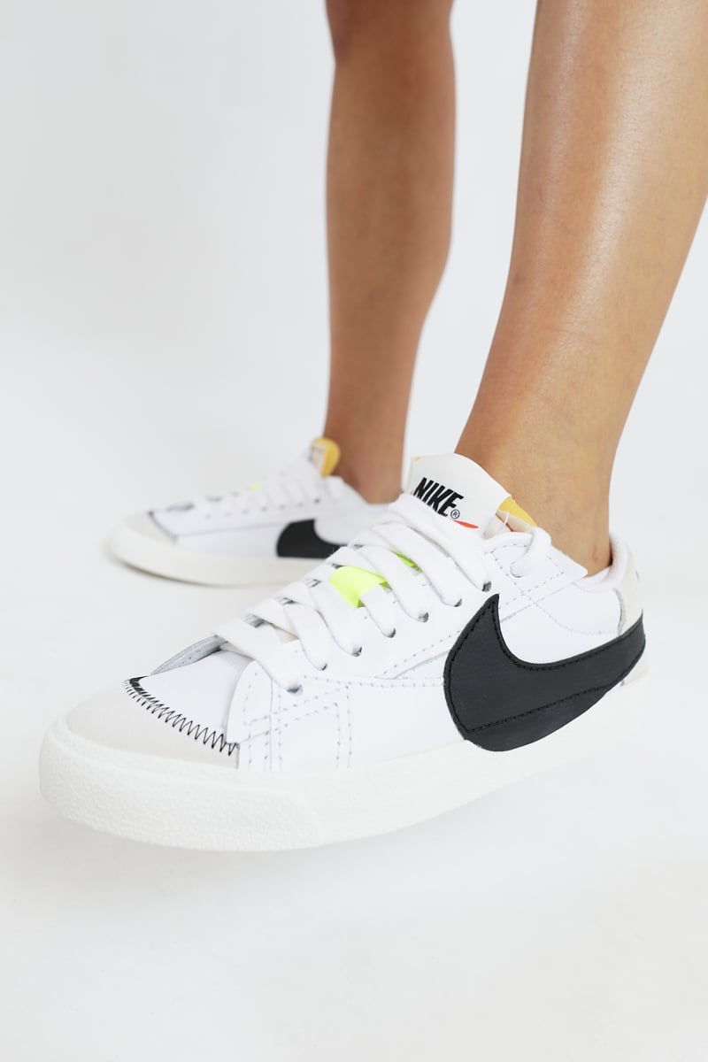 Nike Blazer Low '77 Jumbo White/Black/White/Sail/Volt/Team Orange  Stylerunner