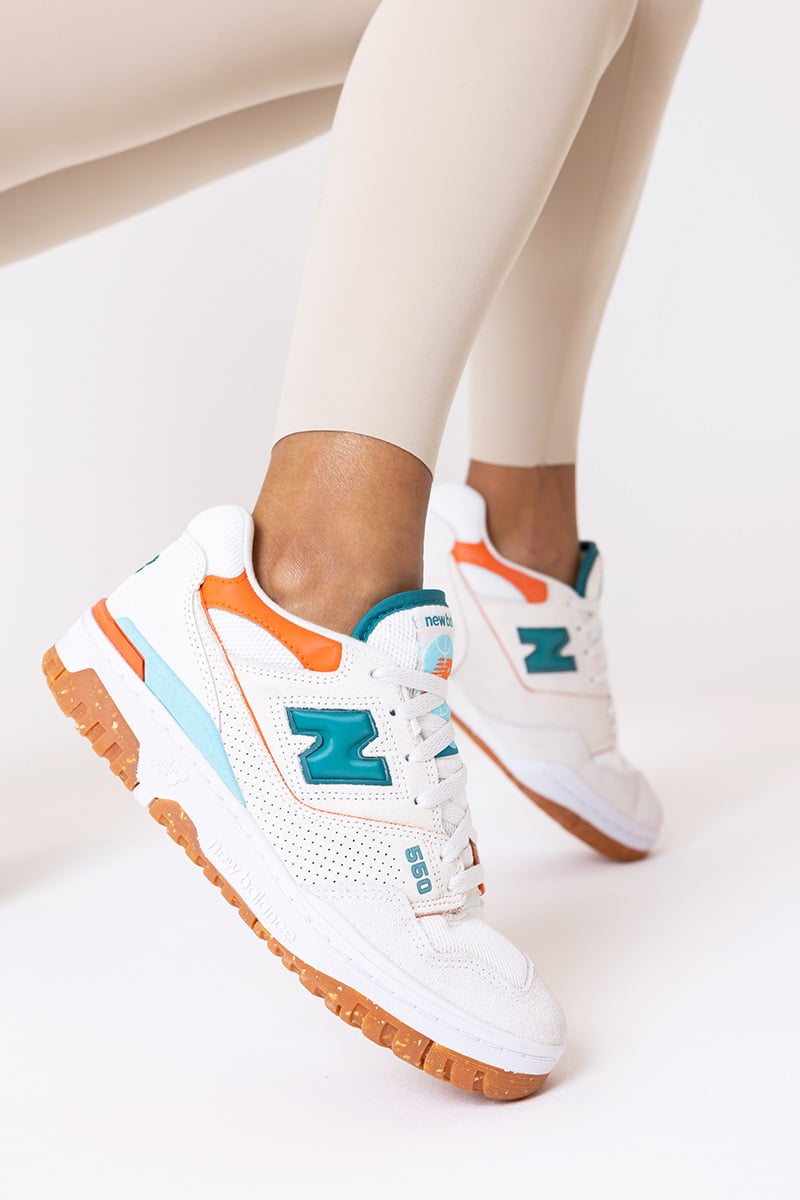 New Balance 550 Sea Salt/Multi Green Stylerunner