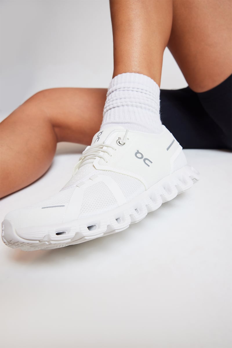 ON Cloud Undyed Undyed-White White Stylerunner