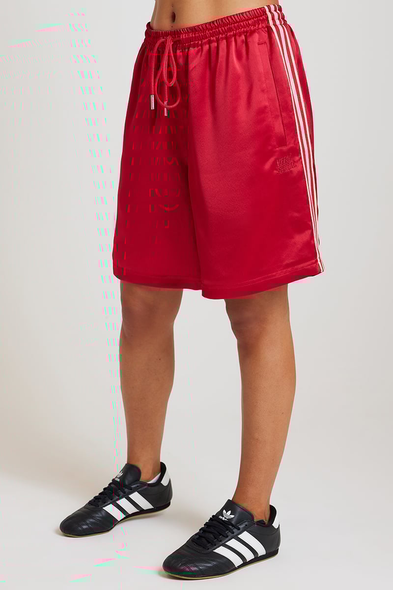 SOMETHING VERY SPECIAL Satin Geo Basketball Short Red | Stylerunner
