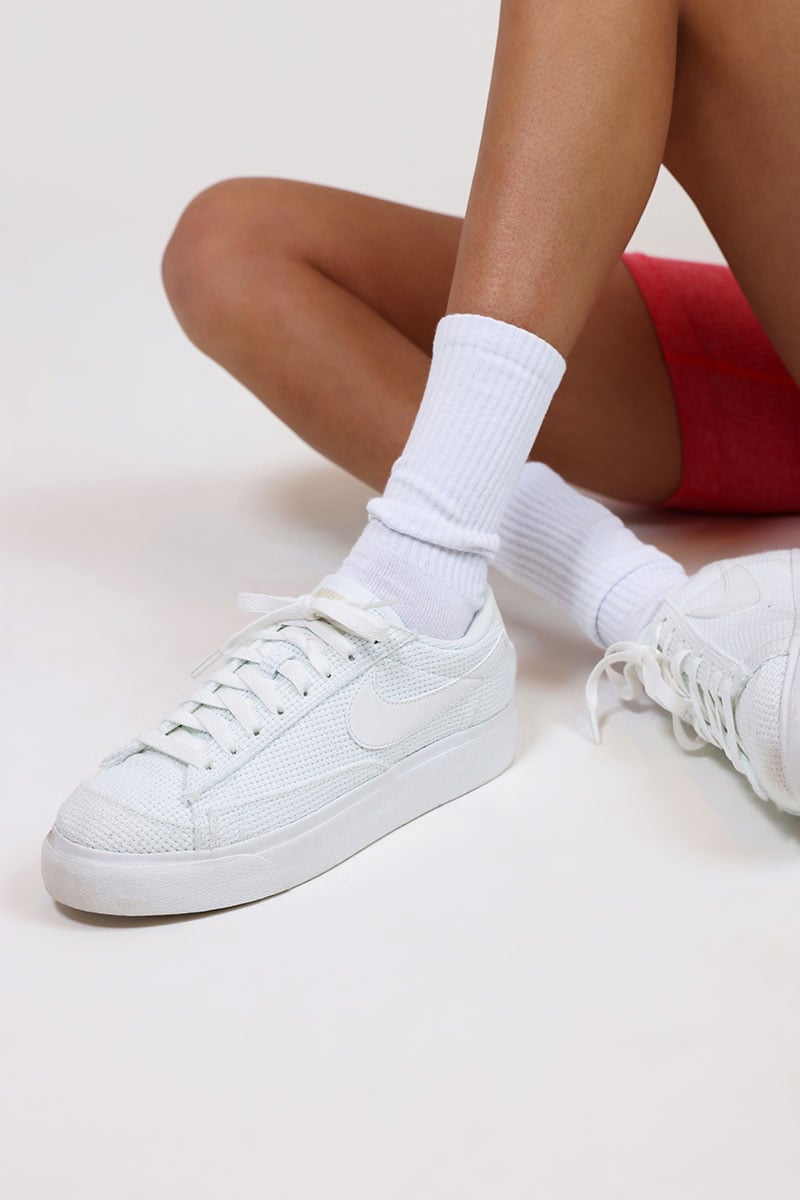 Nike Blazer Low Platform Summit White/Summit White/Fossil Stylerunner