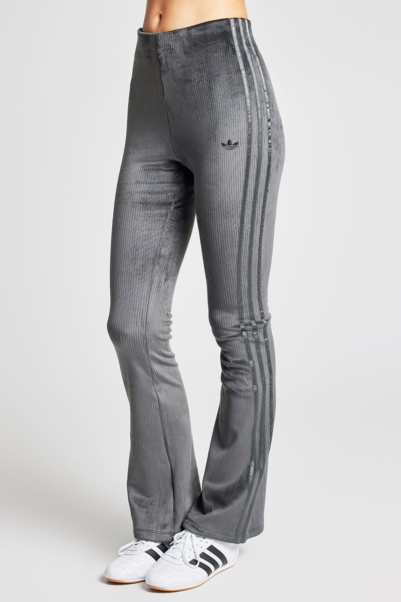 adidas Originals Rib Flared Legging Carbon Stylerunner