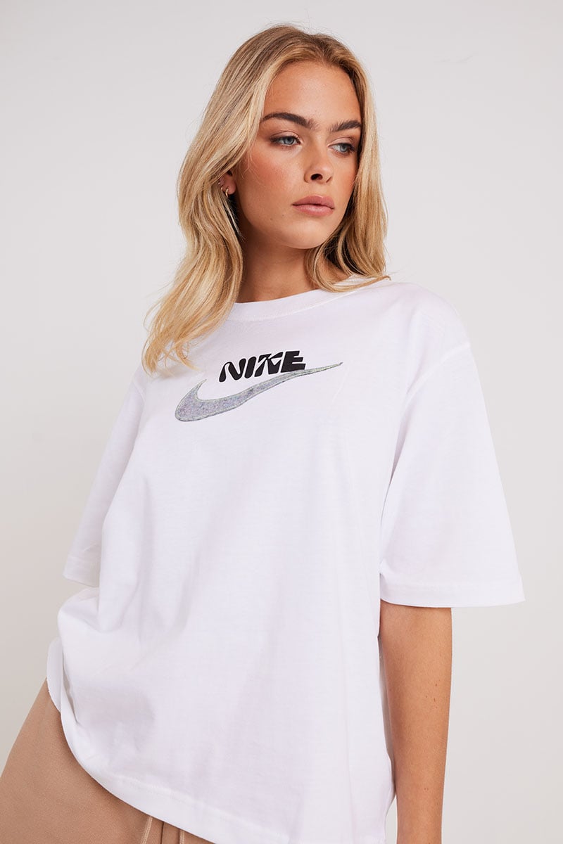 Nike Sportswear Boxy T-Shirt White Stylerunner