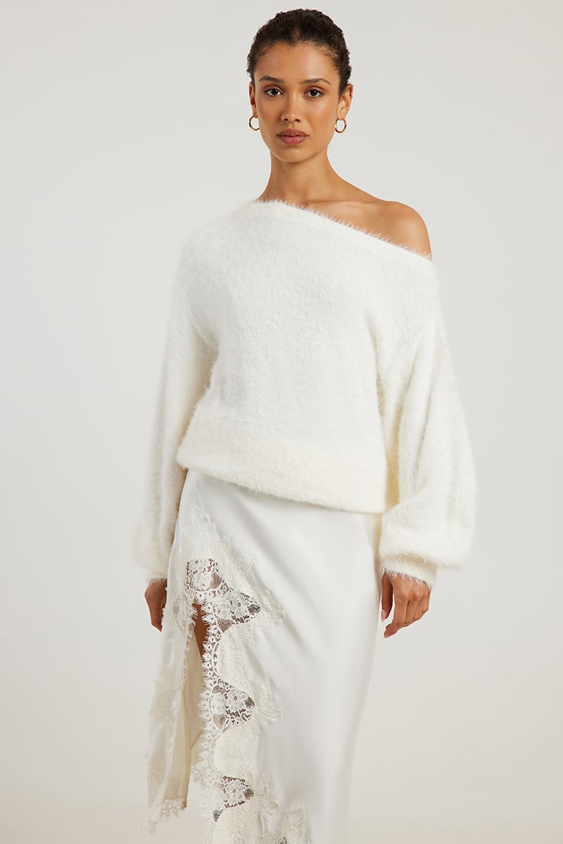 ODE Noa Off Shoulder Cosy Knit Off White | Stylerunner ODE Noa Off Shoulder Cosy Knit Off White | Stylerunner