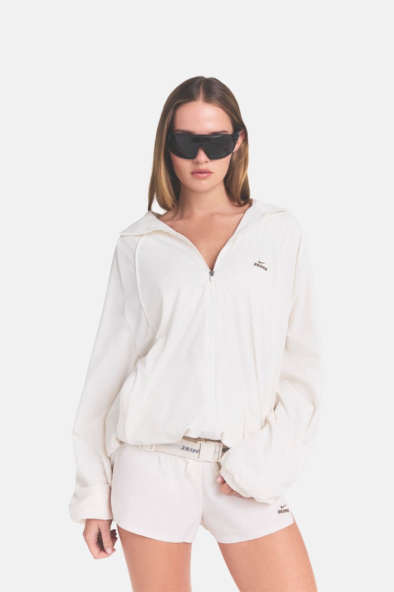 NikeSKIMS Stretch Nylon Oversized Jacket Resin | Stylerunner