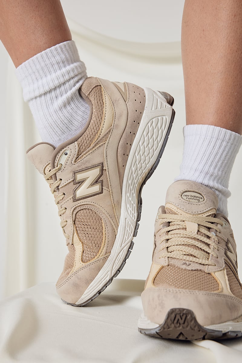 New Balance 2002R Gold Stylerunner