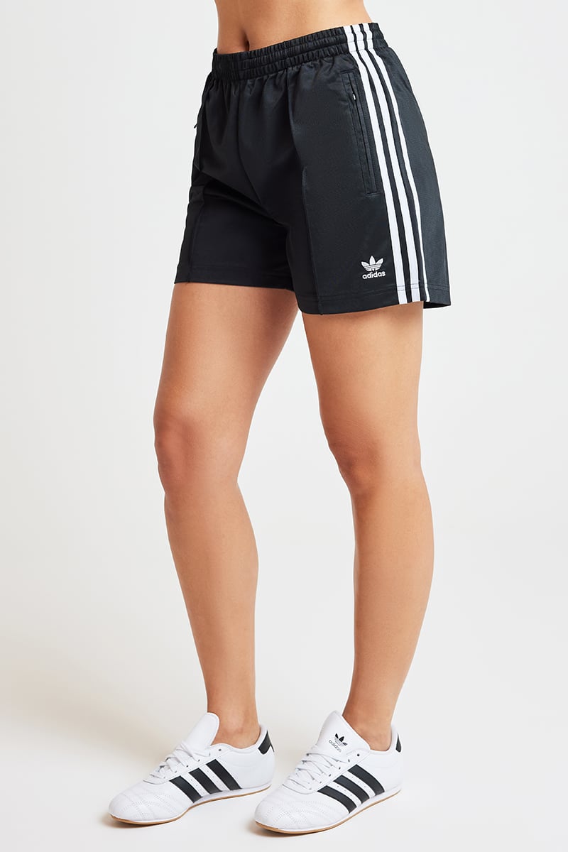 【ADIDAS】Firebird Short Pants - Black:White / IU2425 adidas Firebird Shorts - Black | Free Shipping with adiClub
