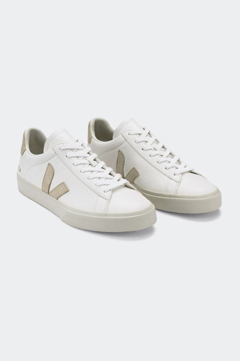 Veja Campo Chromefree Extra White Almond Stylerunner