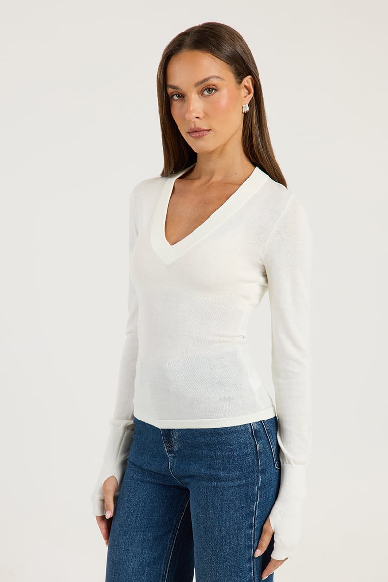 ODE Lightweight V Neck Knit Top Cream | Stylerunner