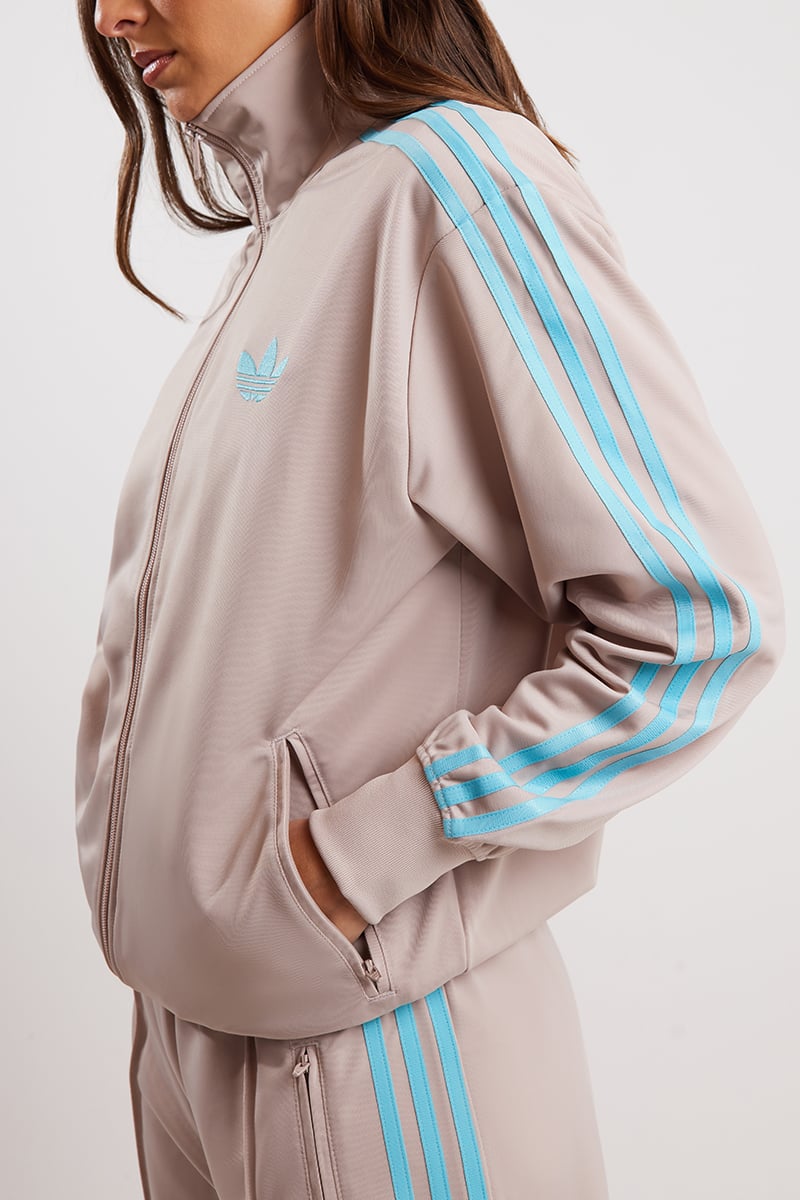 トップス ADICOLOR CLASSIC TRACK TOP WAFFLE JW0109 PREORDER][Idol's Pick] Adidas Adicolor Classic Track Top