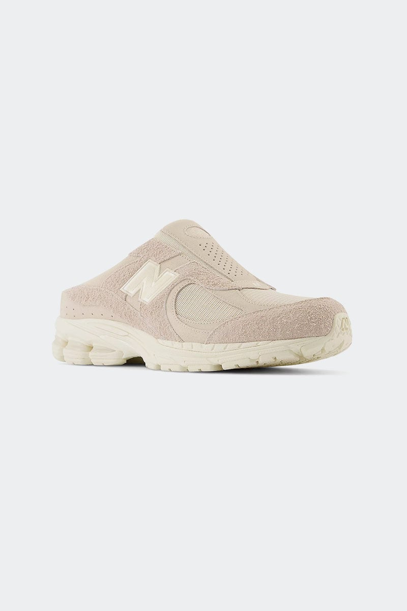 New Balance 2002R Mule Off White | Stylerunner