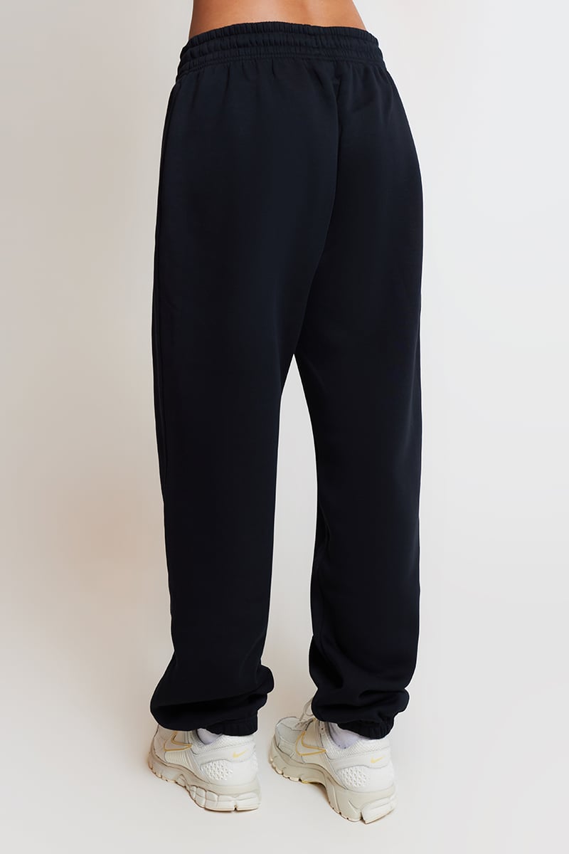 Nike Sportswear Phoenix Sweatpant Black/Sail | Stylerunner