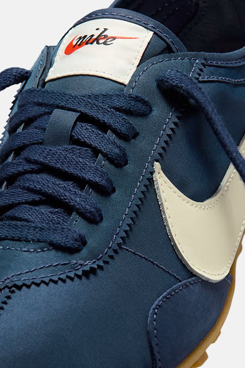 Nike Moon Shoe OG Midnight Navy/Soft Pearl-Gum Lt Brown | Stylerunner