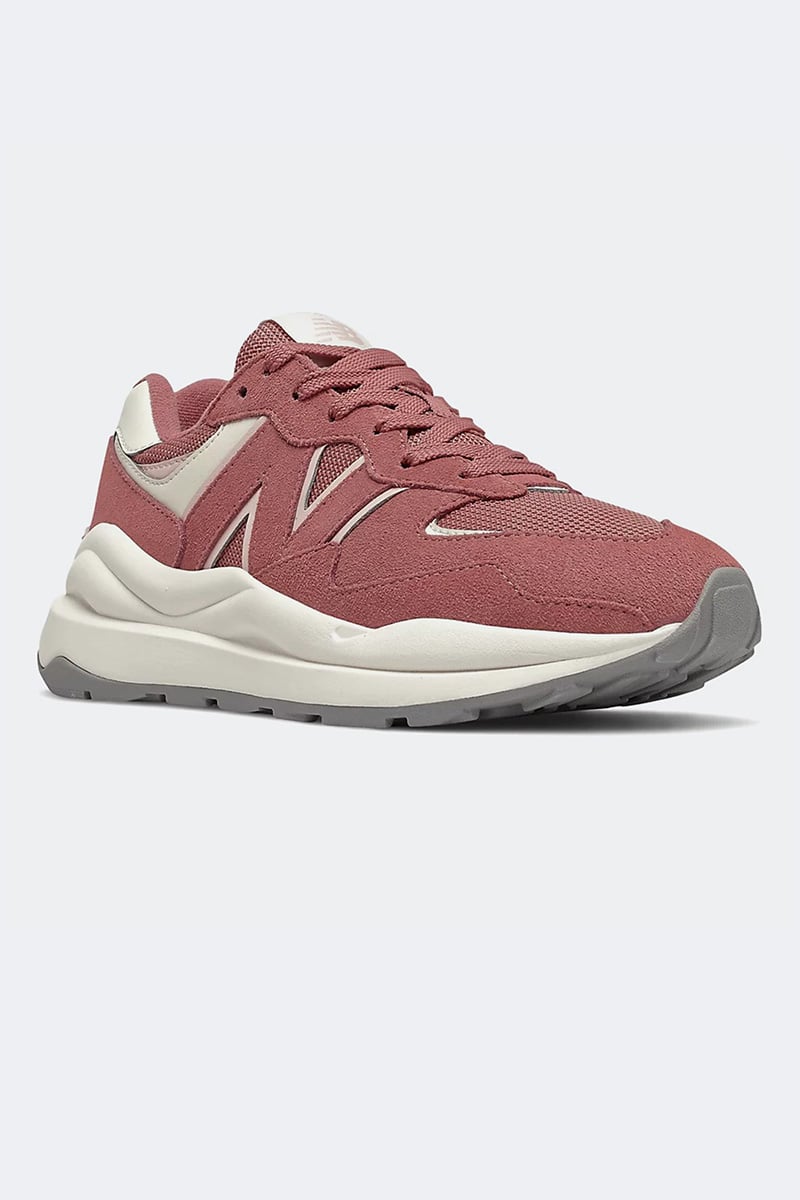 とってもお洒落 New Balance 5740 ストーンピンク/ホワイト Buy New Balance Womens 5740 Trainers Stone Pink