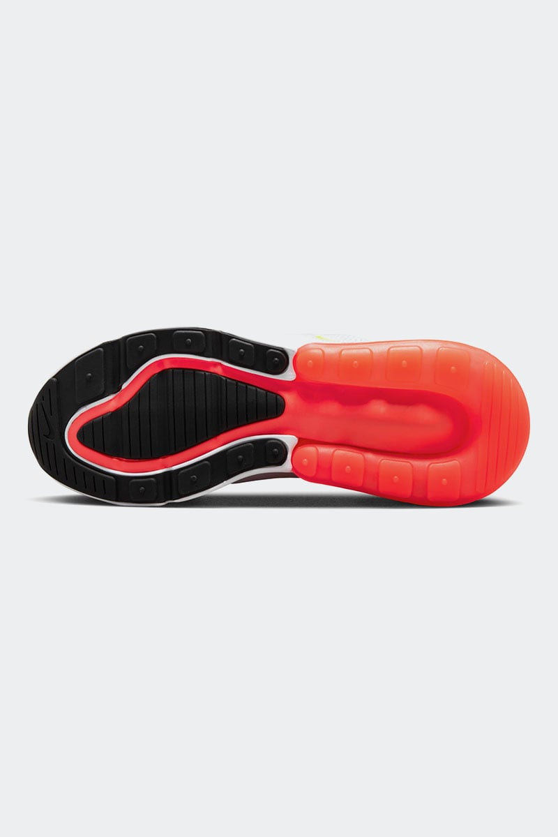 Nike air max 270 on sale socks