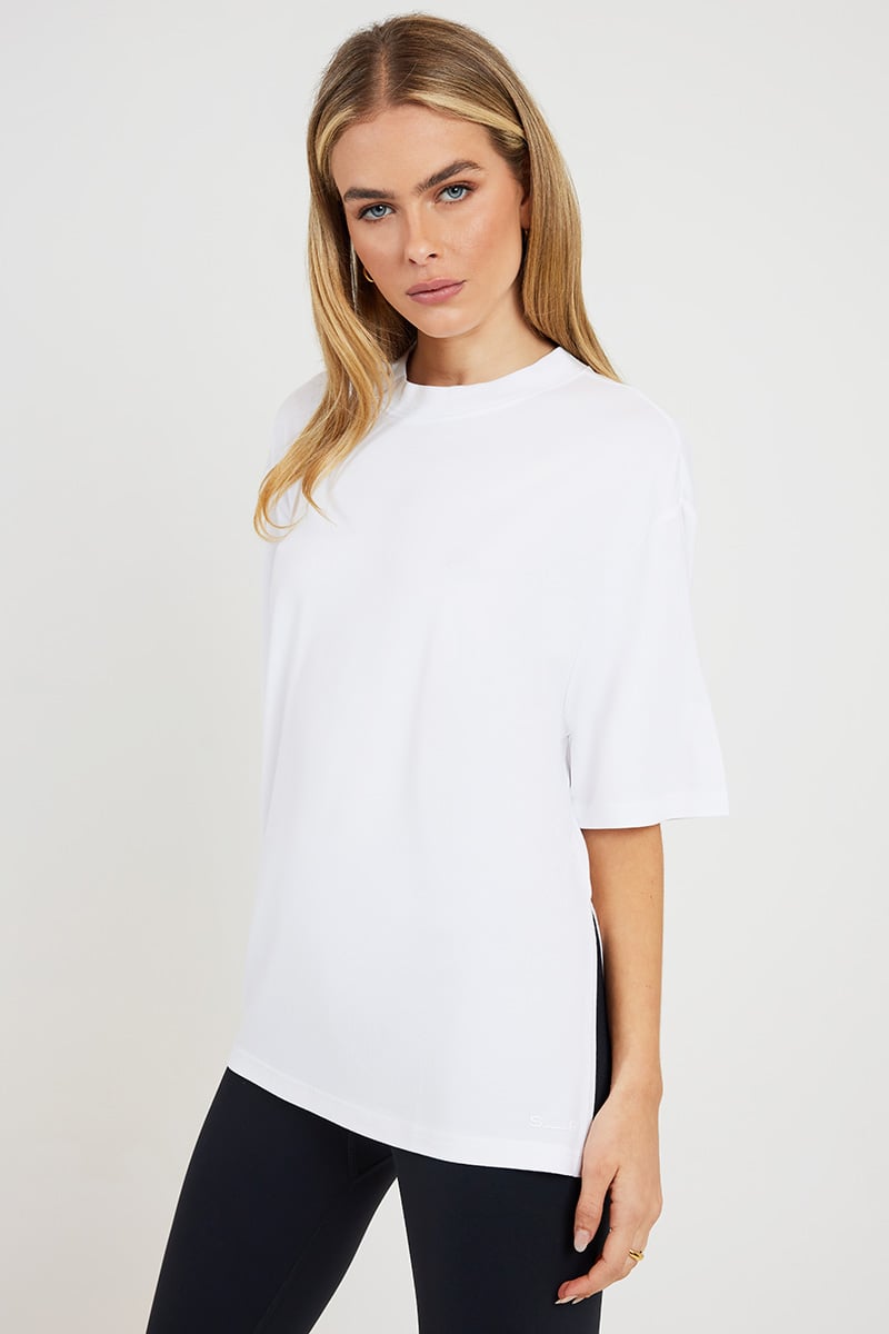 Stylerunner Virtual Side Split Tee Optic White | Stylerunner