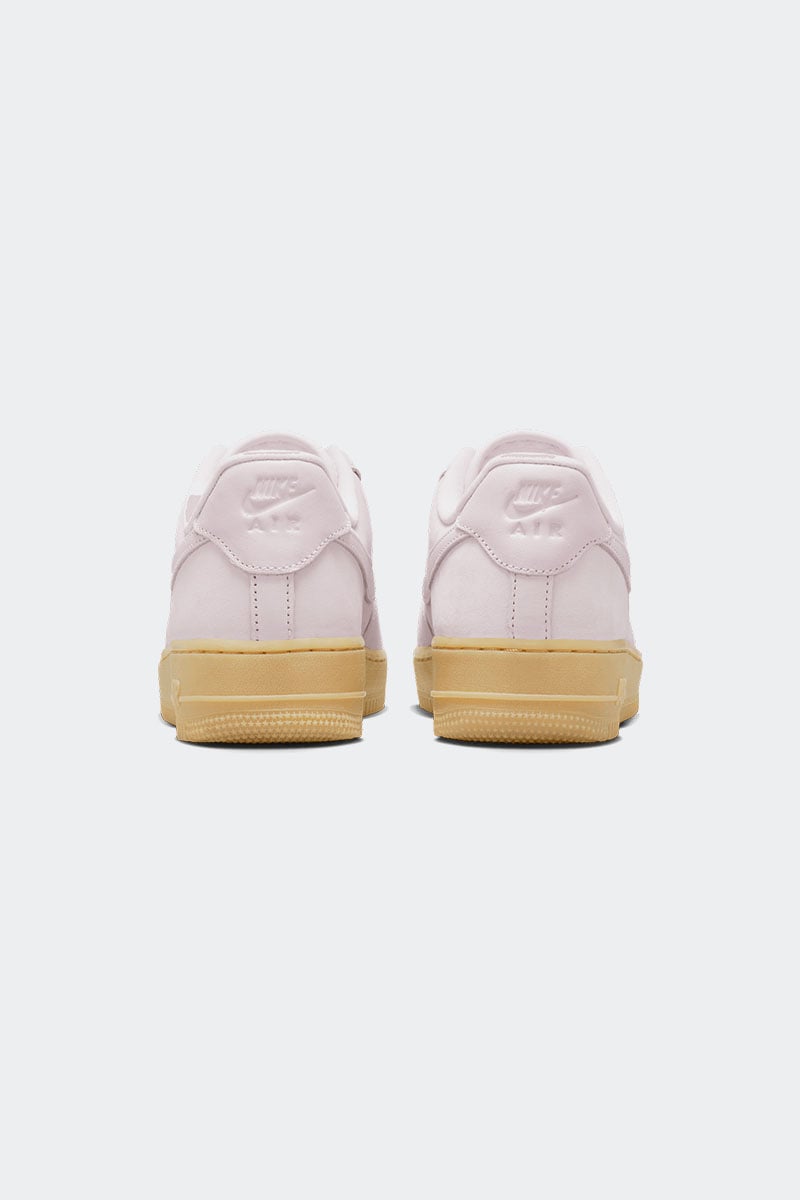 Air force 1 on sale pink suede gum