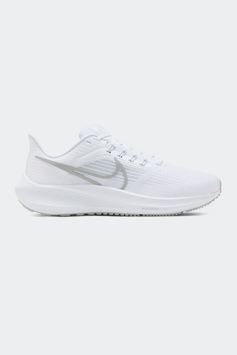 Nike revolution 39 hot sale