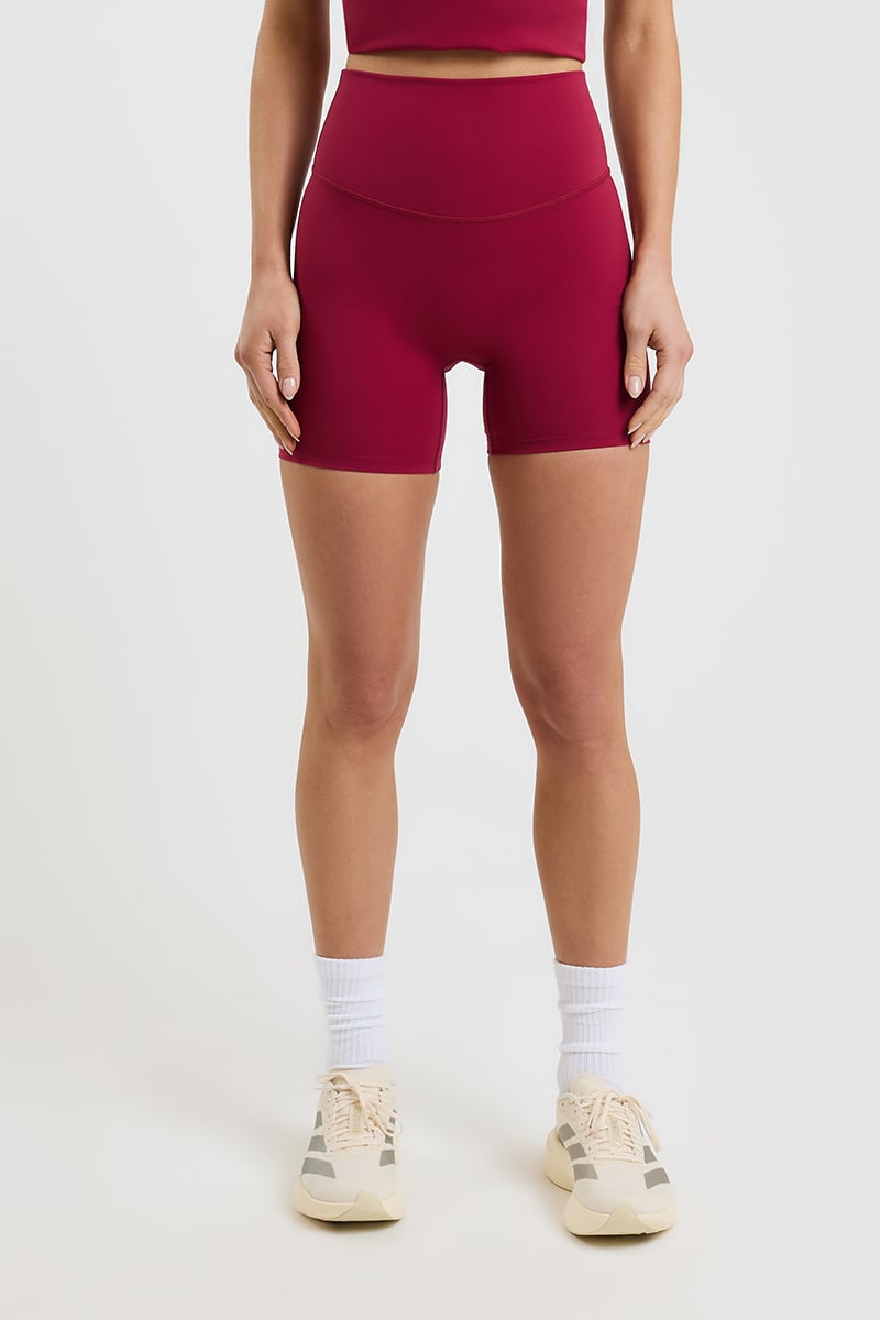 Adaption 5" Short