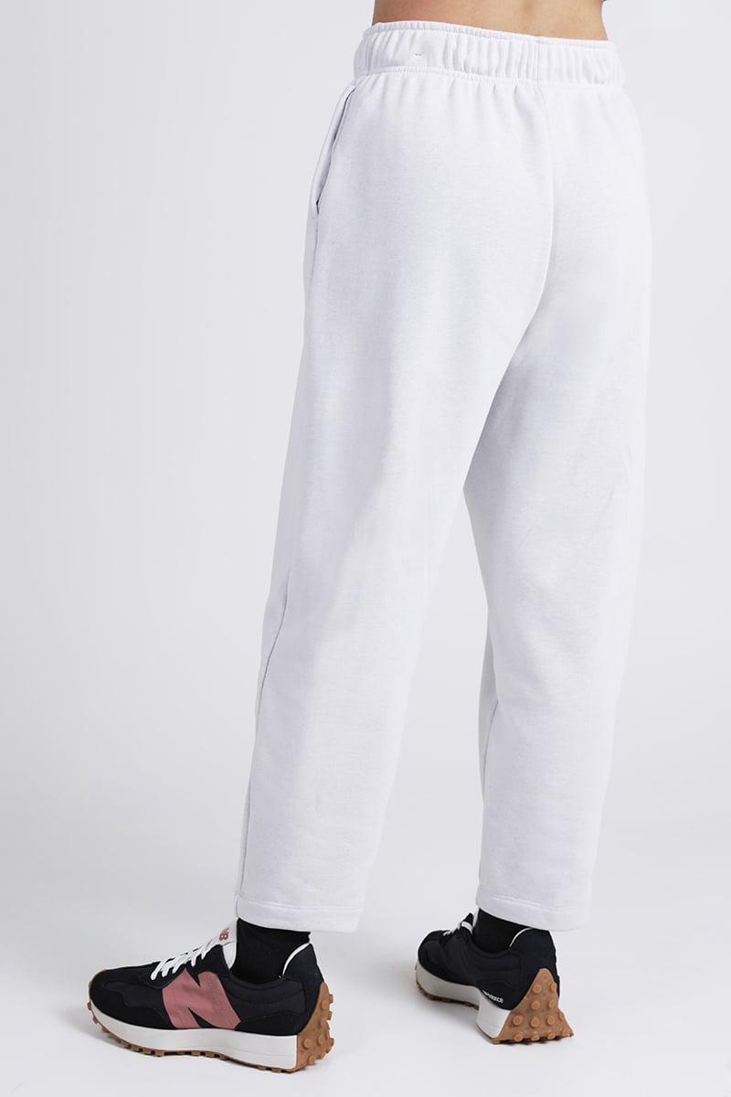 Nike Sportswear Essentials Fleece Pants Platinum Tint/White