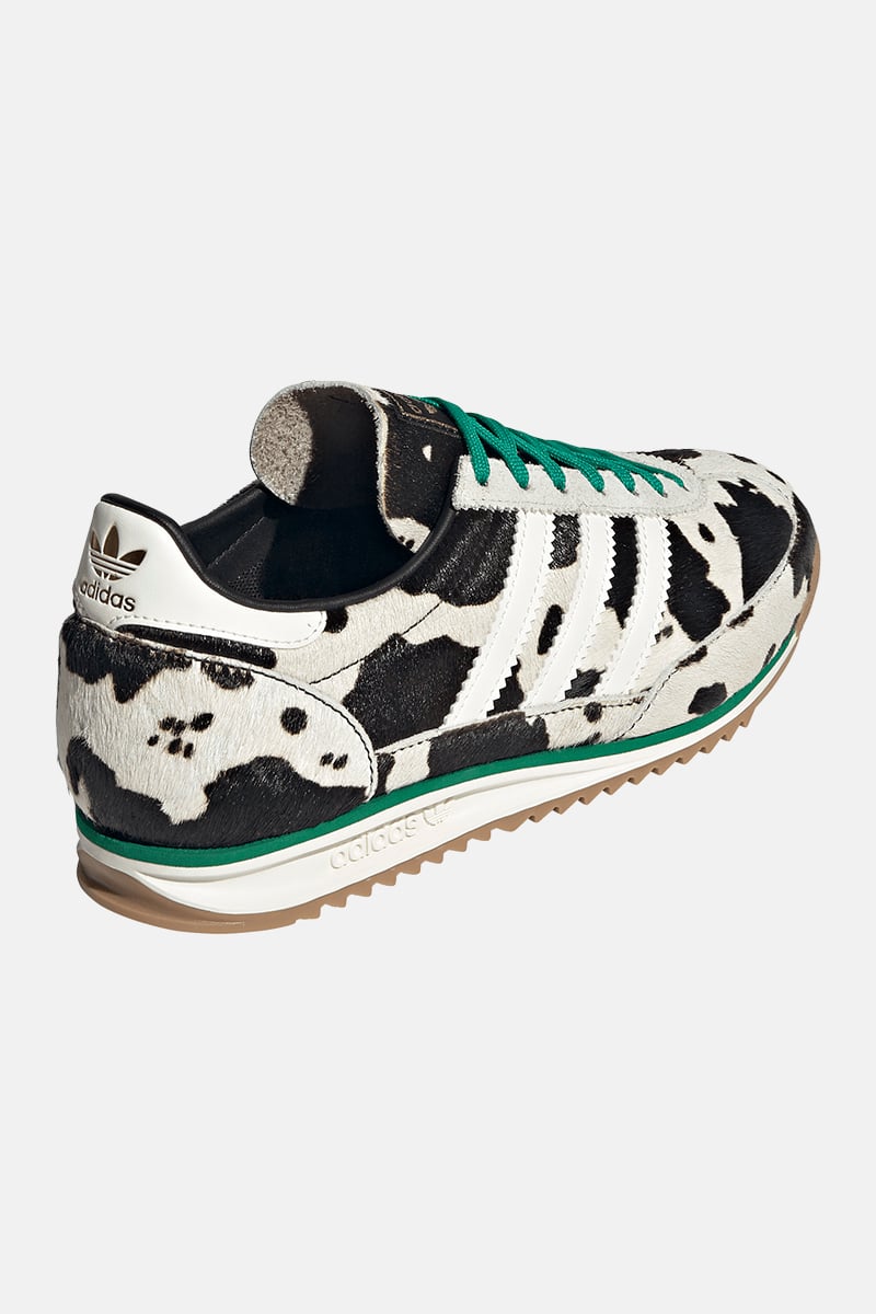adidas gazelle silver green womens Converse x Comme des Garcons Play All Star Chuck '70 Hi Small Red Heart