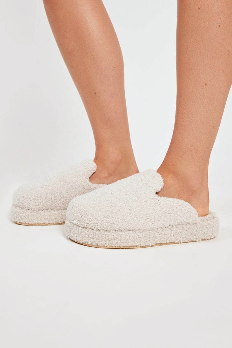 Stylerunner Teddy Clog Slide Oat Milk Stylerunner