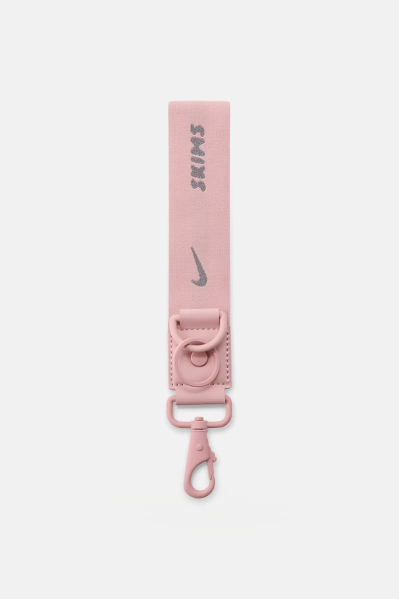 SKIMS× NIKE コラボ KEYCHAIN WRISTLET ピンク NikeSKIMS ACCESSORIES KEYCHAIN WRISTLET | HIMALAYAN | SKIMS