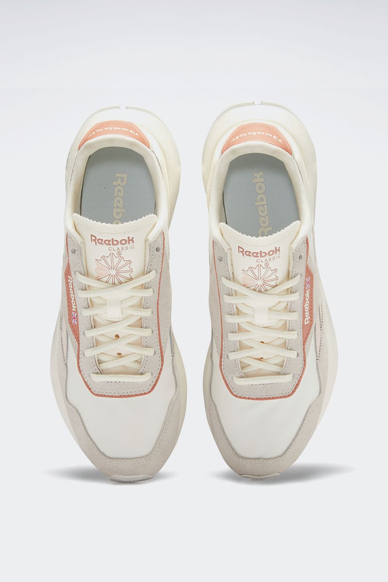 Coral reebok outlet classics