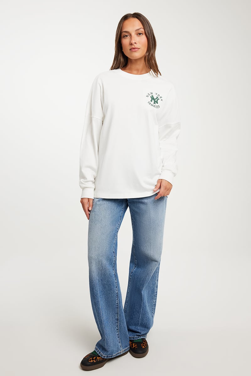 Yankees Logo Long Sleeve Tee