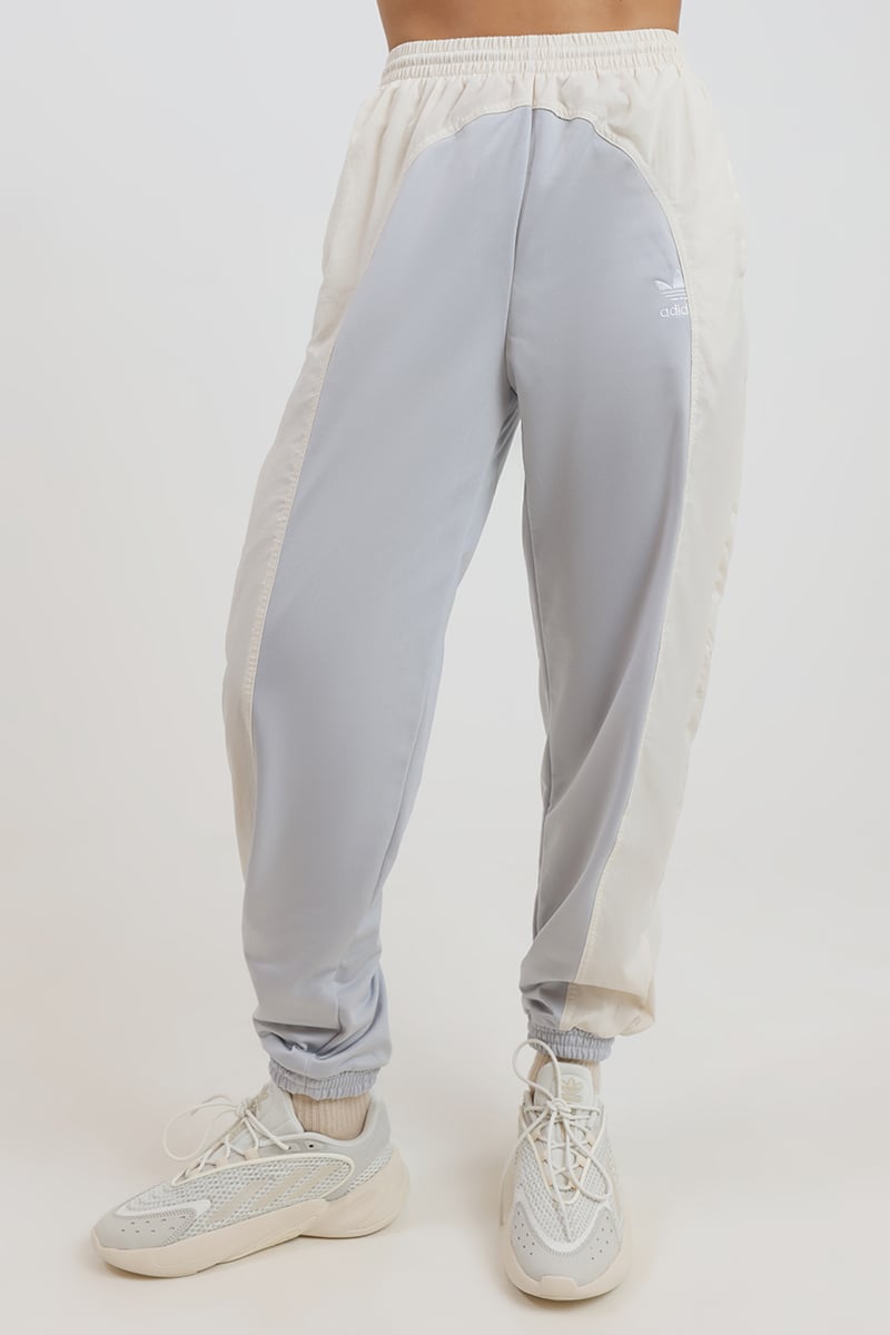 adidas Originals Adicolor Split Trefoil Track Pants Wonder White