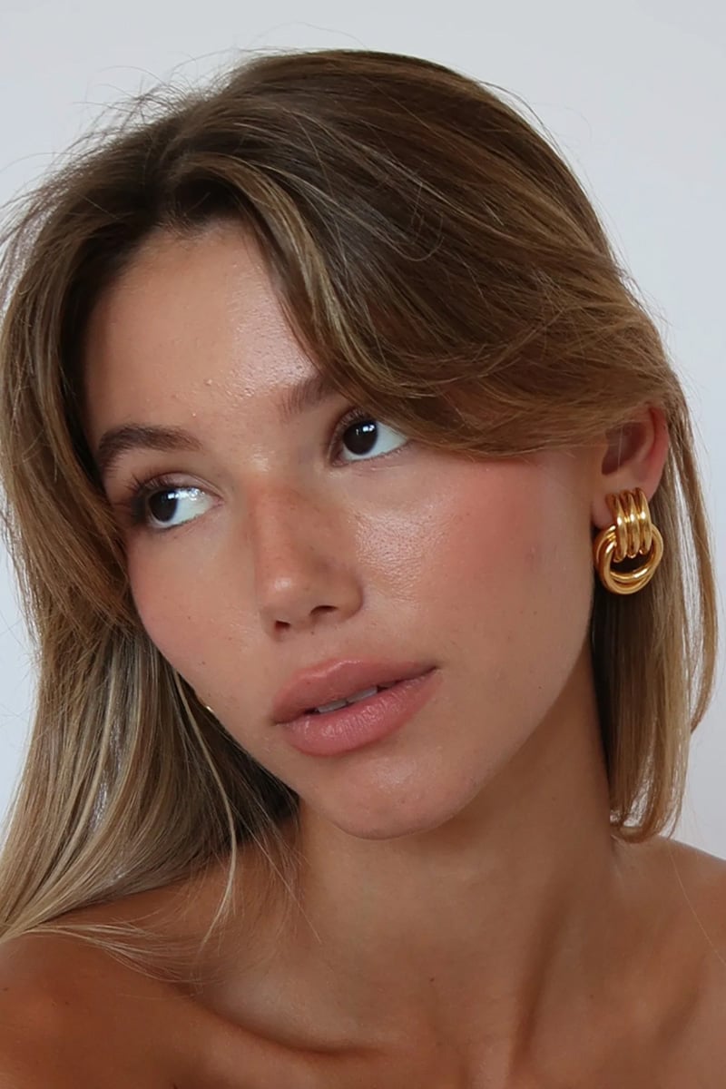Heaven Mayhem Mini Knot Earrings Gold | Stylerunner
