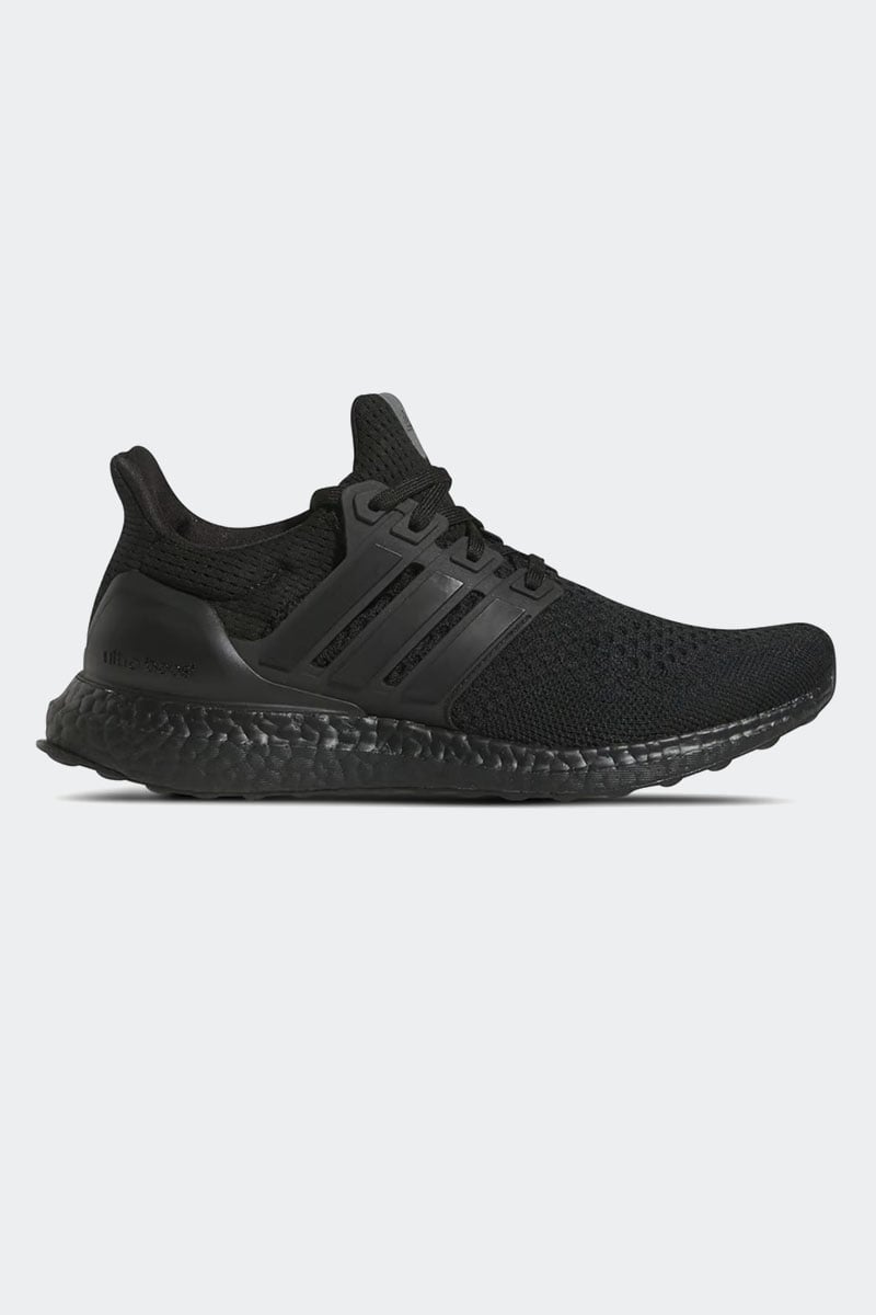 Ultraboost black sale black white