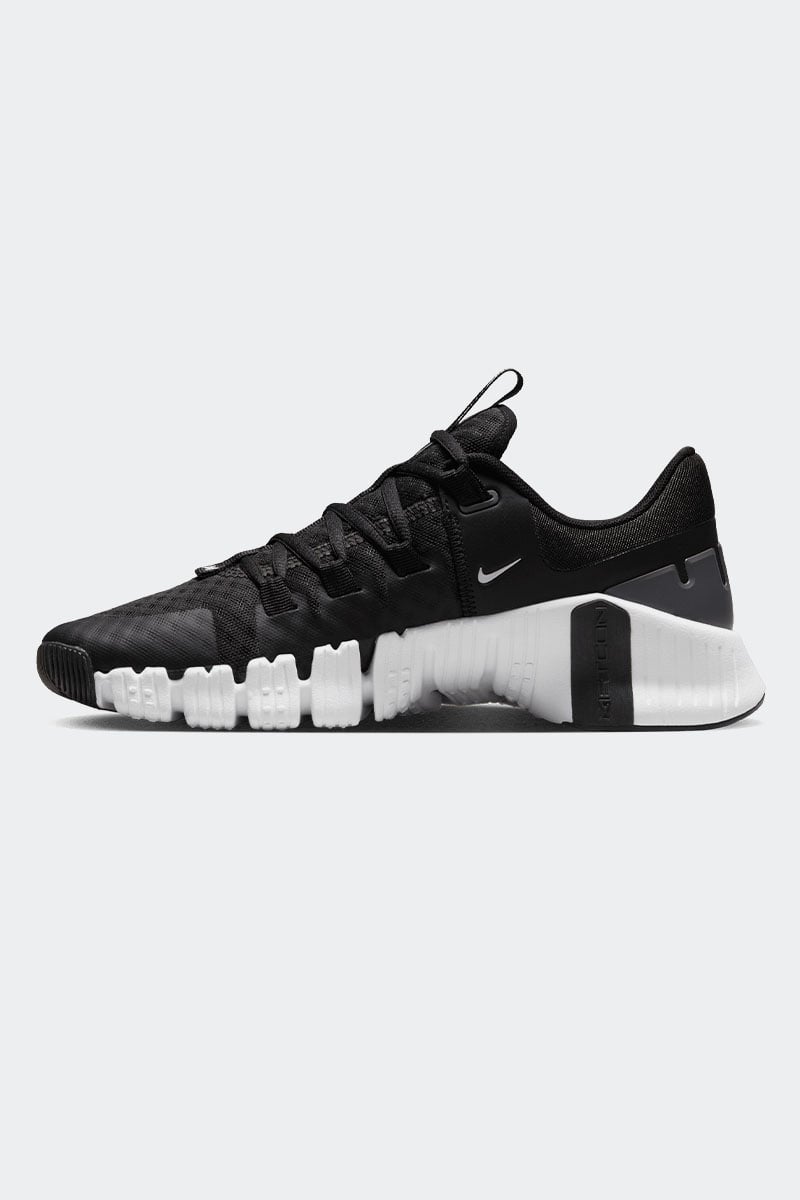 Nike free x hot sale metcon black white