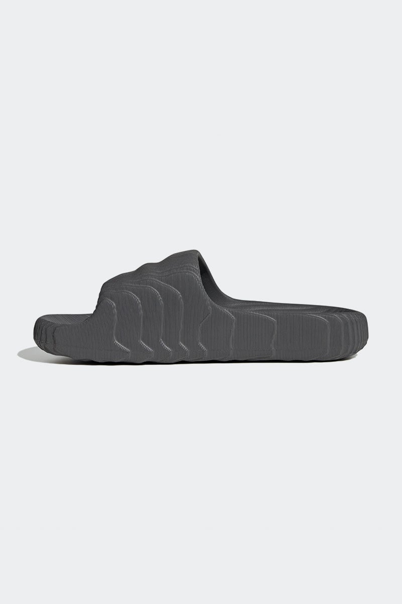 Nike sales adilette sandals