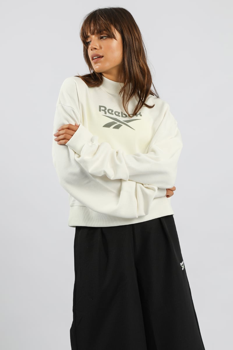 Reebok Classics Mock Neck Crew Sweatshirt Chalk | Stylerunner