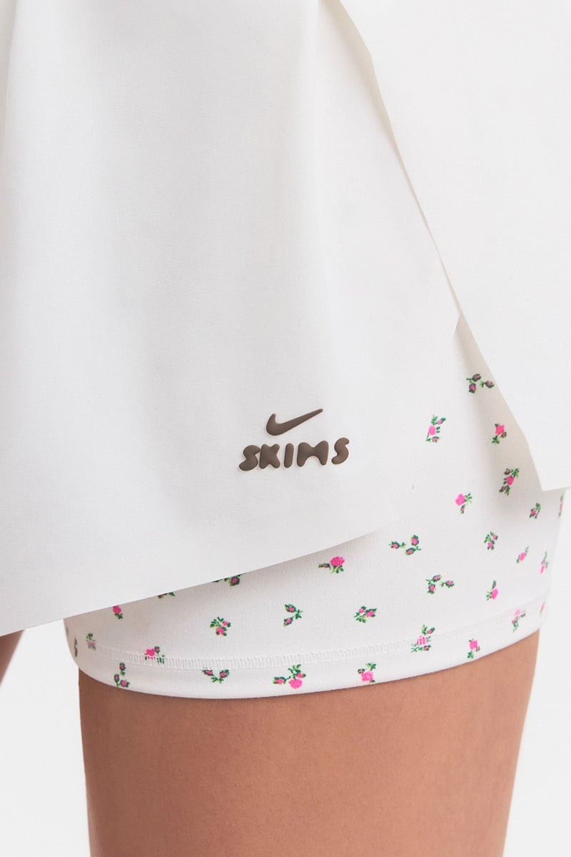 NikeSKIMS Stretch Nylon Runner Short Ivory | Stylerunner