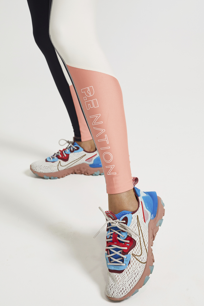 Forward Pass Legging