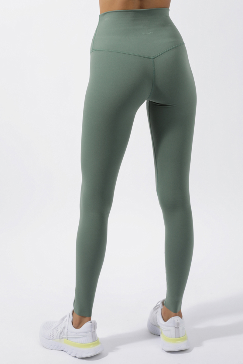 Adaption 27" Tight