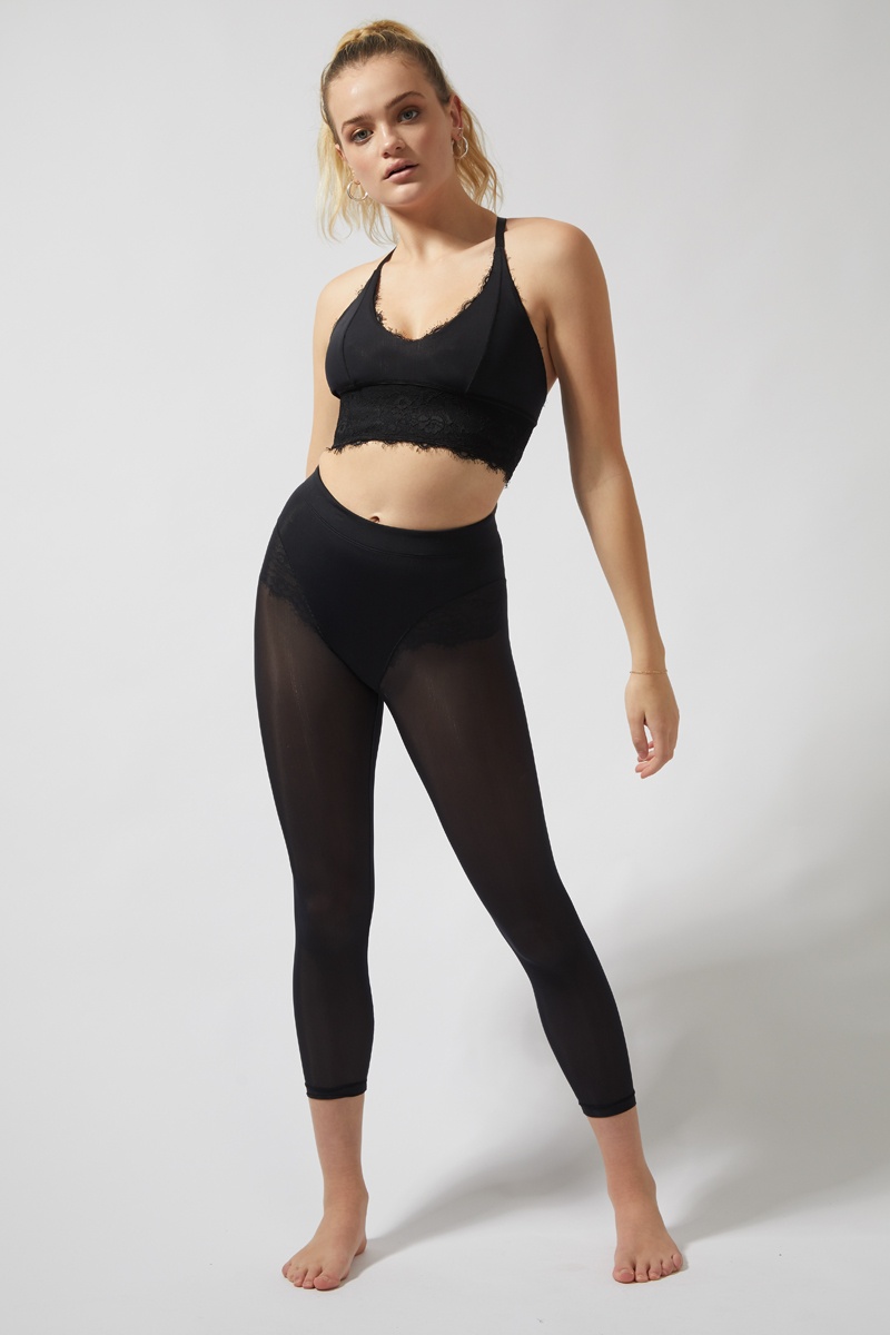 TRIANGLE SPORTS BRA